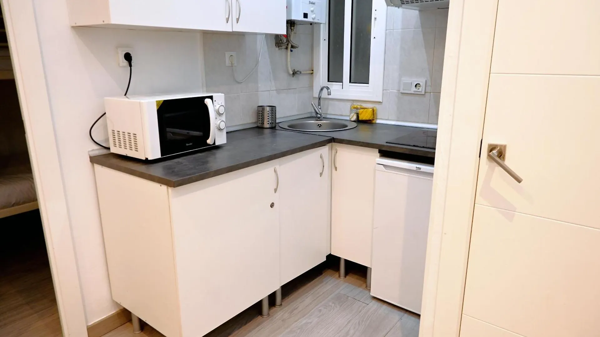 Apartment Homenfun Barcelona Les Corts Spain